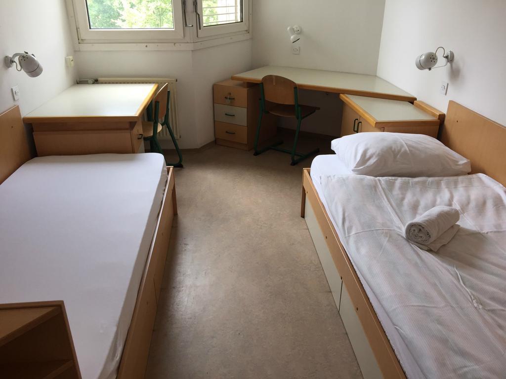 Summer Residence Hostel Ljubljana Exterior photo
